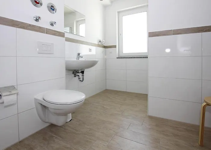 Hafenflair Am Plauer