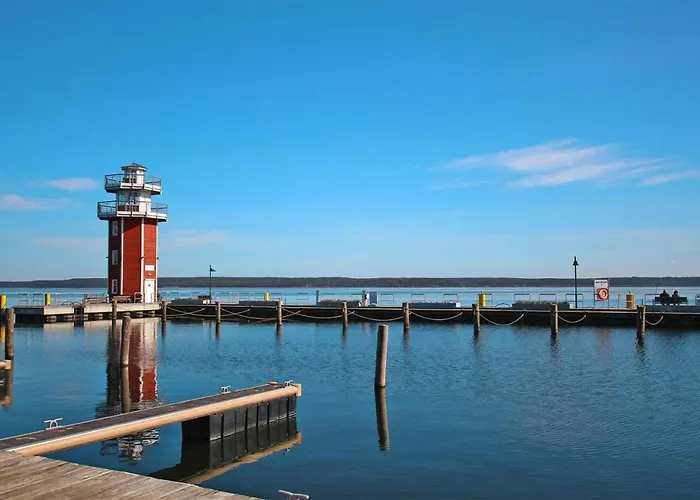 Hafenflair Am Plauer